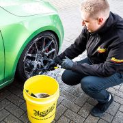 Perie – Meguiar’s Supreme Angled Wheel Brush